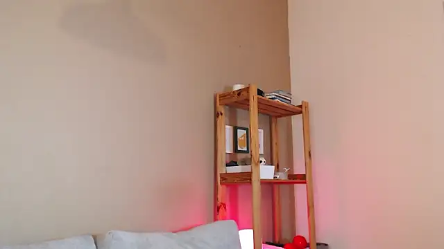 eroimi's cam snapshot