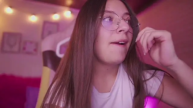 milly_kenner's cam snapshot