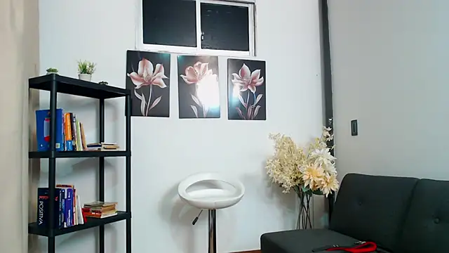 pinky_f00x's cam snapshot