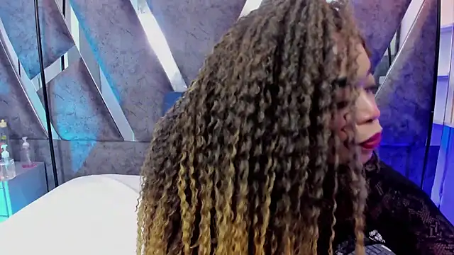 CandyMartinez_'s cam snapshot