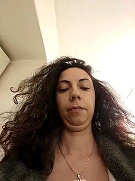 naughty69curls's cam snapshot