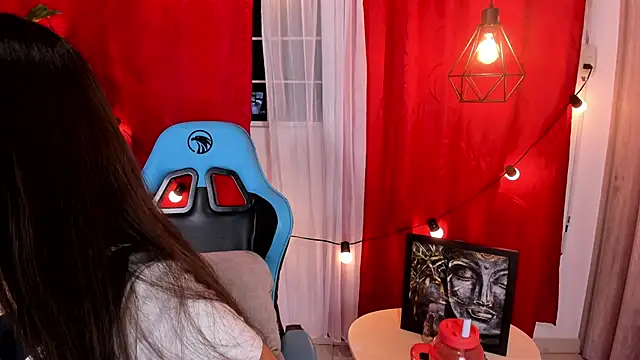 Lia_little18's cam snapshot