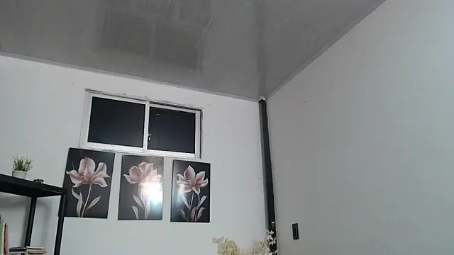 pinky_f00x's cam snapshot