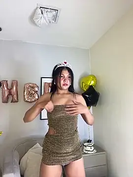 Charlothe_capell's cam snapshot