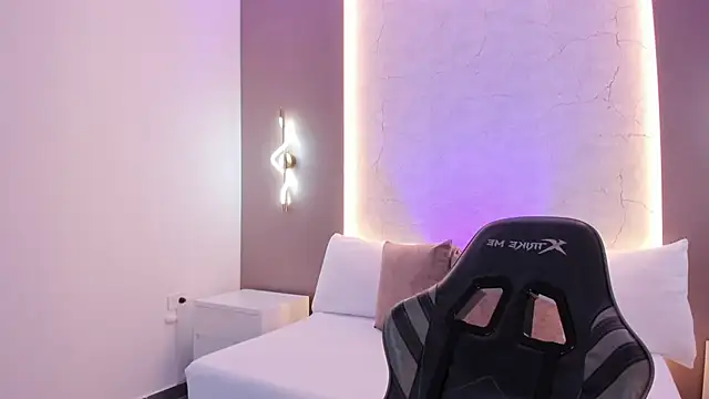 emily_tolson live sex cam