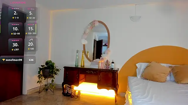 liaa_moretti_'s cam snapshot