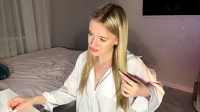 Between_Eeys live sex cam