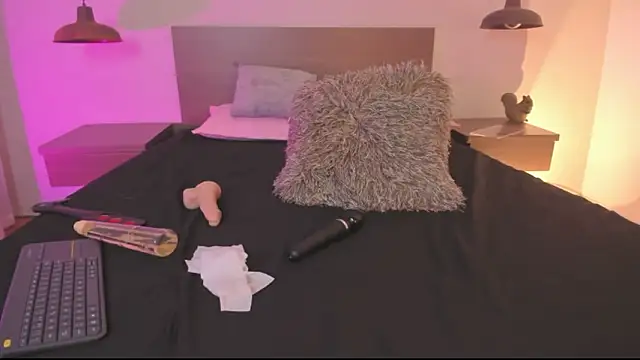 Katyrousee's cam snapshot