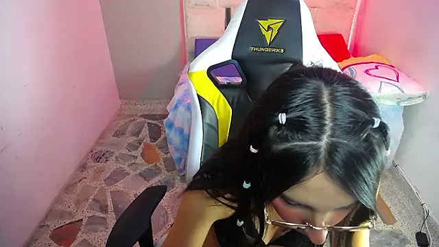 Little_bubu's cam snapshot