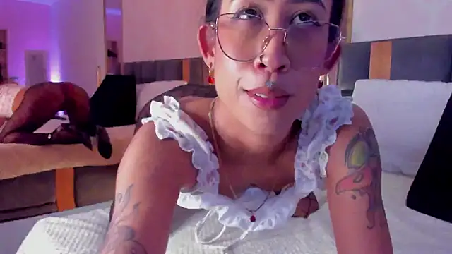 GabyPetit's cam snapshot