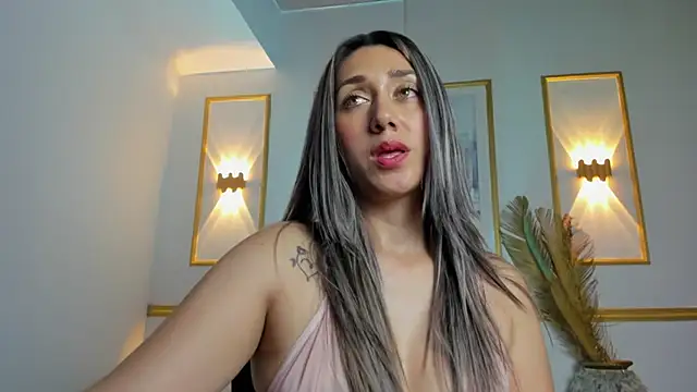 karlyy_'s cam snapshot