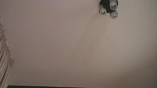 Alyonaqueen_'s cam snapshot