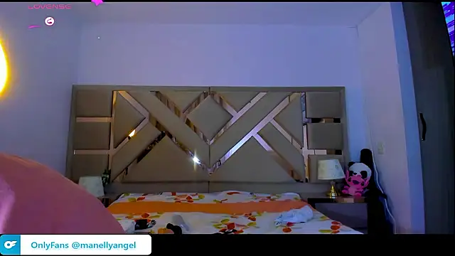 ashelydainii's cam snapshot