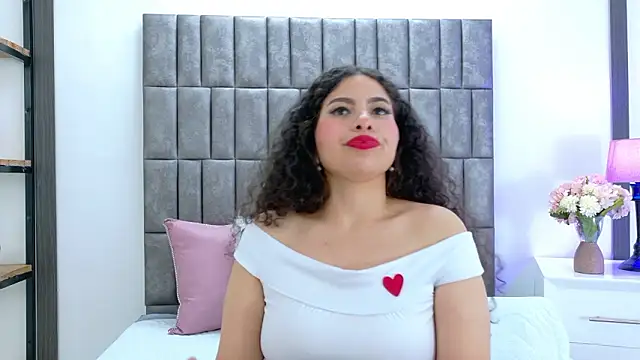 Skyler_Fox_'s cam snapshot