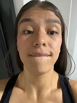 TaylorrHill's cam snapshot