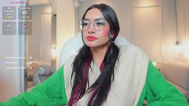 AzuraKindong's cam snapshot