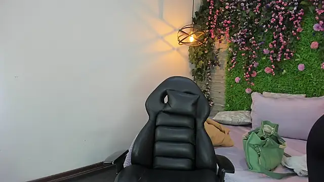 SarahDeyvis's cam snapshot