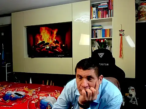 SpartacusDaddy48 live sex cam