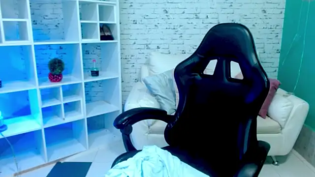 liss__greys's cam snapshot