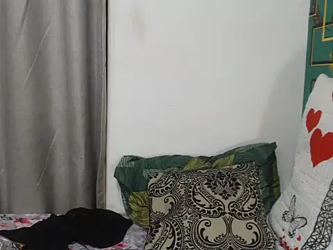 BeautyInBlackX's cam snapshot