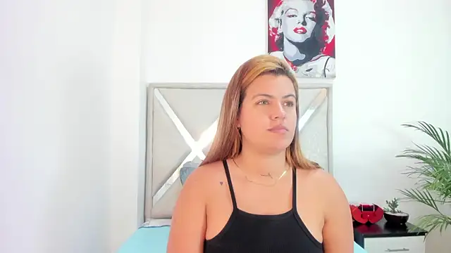 Alexandra_Torress's cam snapshot