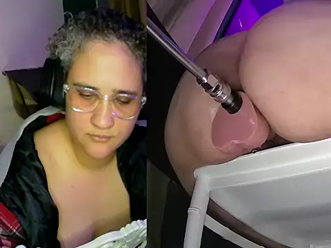 lolalicious_7583's cam snapshot