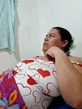 yaneth_'s cam snapshot