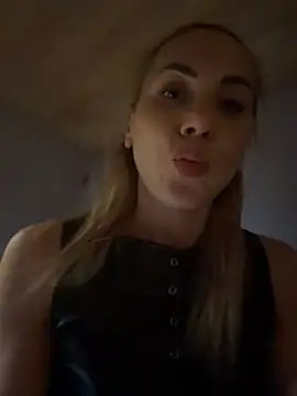 ElenaWhitmore's cam snapshot