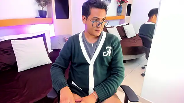 JohnBelRose's cam snapshot