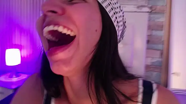 kendall_saenz's cam snapshot