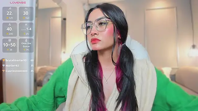 AzuraKindong's cam snapshot