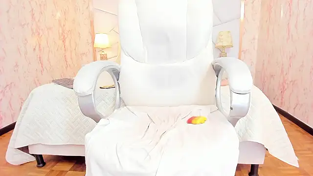 Emily_Whinfre's cam snapshot