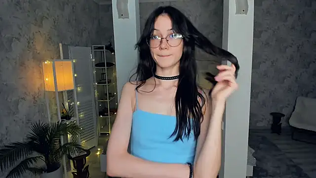 ReneeLippeatt's cam snapshot