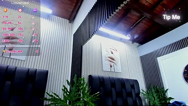 Camille_Cedrik's cam snapshot