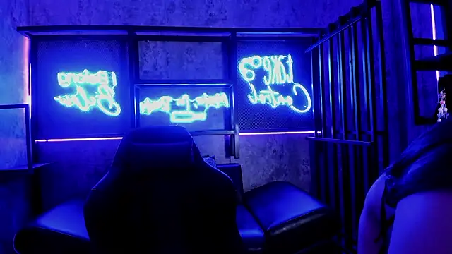 ChloeVixen's cam snapshot