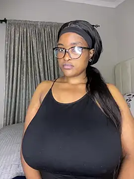 Bustygoddess32's cam snapshot