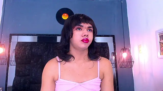 AndreaGil_'s cam snapshot