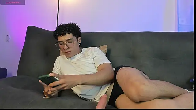 LittleMya_'s cam snapshot