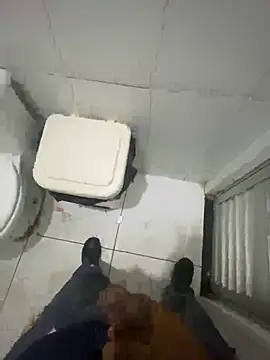 hudson19cm's cam snapshot