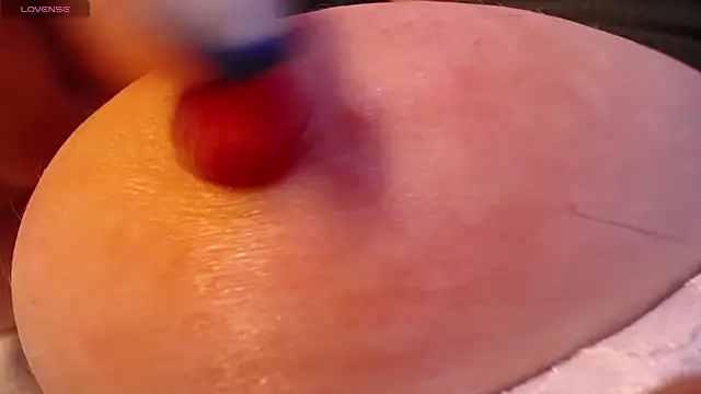 alicia_moom's cam snapshot