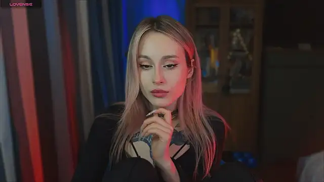 aviva_faith's cam snapshot