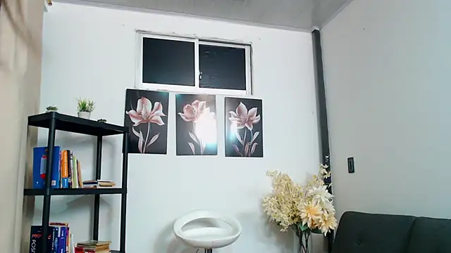 pinky_f00x's cam snapshot