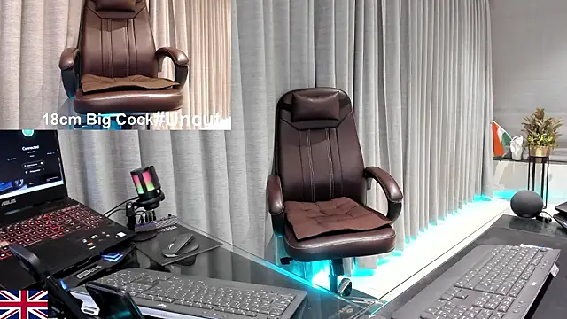 OnlineBossUK live sex cam