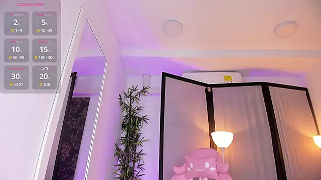 ChloeShade's cam snapshot