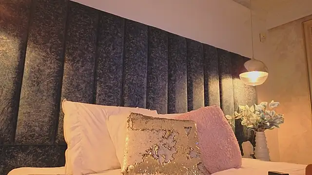 Ariannaa_Suarez1's cam snapshot