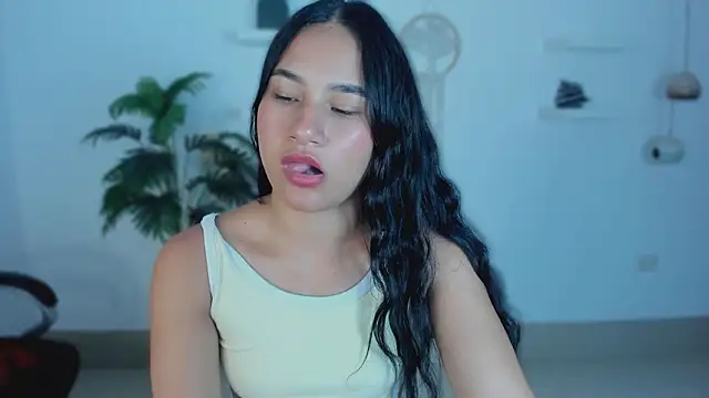 emily_yeon's cam snapshot