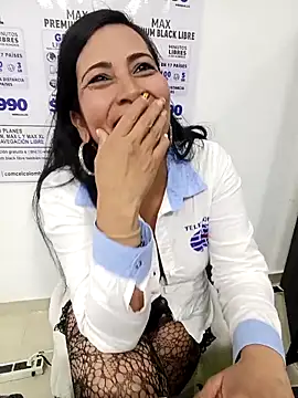 PAULA20-'s cam snapshot