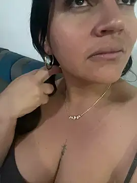 sophie-honey's cam snapshot