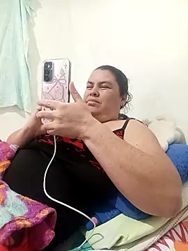 yaneth_'s cam snapshot