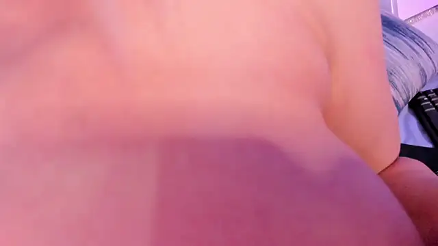 LexY-'s cam snapshot